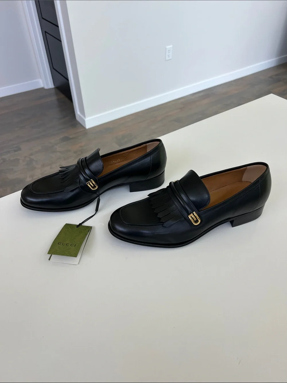 Gucci horsebit fringe kiltie black leather loafers with G gold tone logo men’s 8